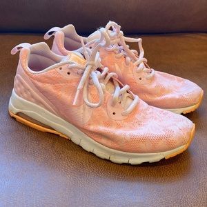 Nike Size 8 Lace Sneakers